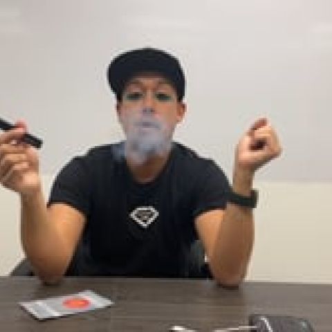 1000mg Delta 8 Vape Pen - Pineapple Express - Hybrid - 1ml - Video Thumbnail 1